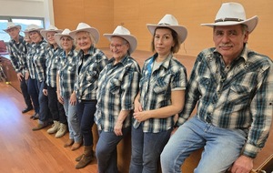 Démonstration de COUNTRY à ARCES Résidence Saint EBBON, un vrai moment de partage dans la joie et le plaisir de danser avec les résidents!!