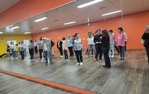 Stage de danse en ligne à la MJC.